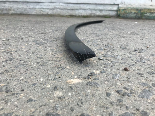 Mercedes W204 (07-15) Лип спойлер AMG Design