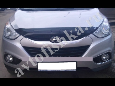 Дефлектор капота тeмный с надписью Hyundai IX 35 2010-