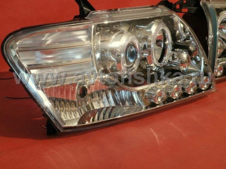 Mitsubishi Pajero 3 (2000-2006) фары передние линзовые хромированные со светящимися ободками, комплект 2 шт.