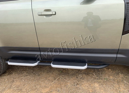 Land Rover Defender (20-) штатные пороги (подножки) боковые