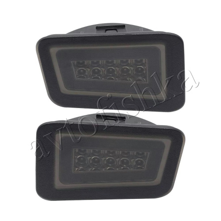 Hummer H2 (02-08) фонари (стопы) задние светодиодные тонированные с катафотами в бампер дизайн GMC Hummer EV 2022