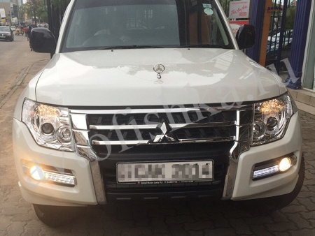 Mitsubishi Pajero 4 (15-) дневные ходовые огни с противотуманными фарами, полный установочный комплект