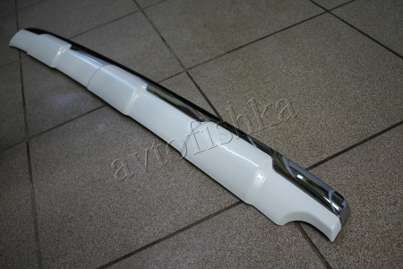 Toyota Land Cruiser Prado 150 (10-17) накладка на задний бампер (нижняя часть), белый перламутр