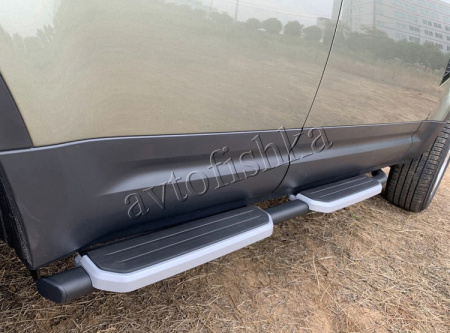 Land Rover Defender (20-) штатные пороги (подножки) боковые