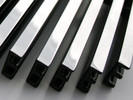 Ford Explorer (02-05) решетка радиатора и переднего бампера алюминиевые.