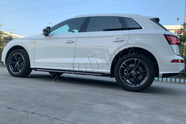 Audi Q5L (18-) штатные пороги (подножки) боковые