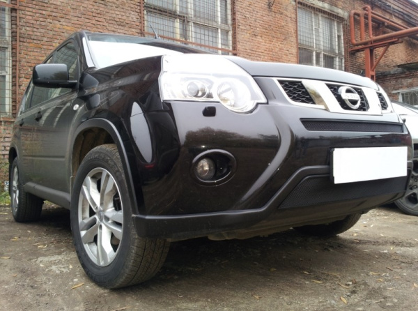Nissan X-Trail (11–13) Защита радиатора, чёрная, середина