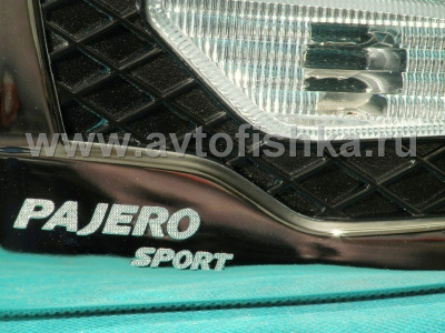 Mitsubishi Pajero Sport (08-) повторители поворотов с декоративными хромированными рамками, комплект 2 шт.