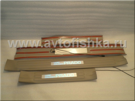 Toyota Land Cruiser Prado 120 (02-09) накладки порогов дверных проемов, пластиковые с подсветкой Prado, комплект 4 шт.