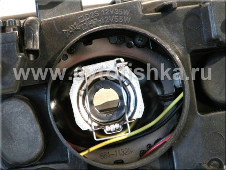 BMW 3 E46 (98-01) 4 дв. фары передние линзовые черные, со светящимися ободками, с поворотниками, комплект лев.+прав.