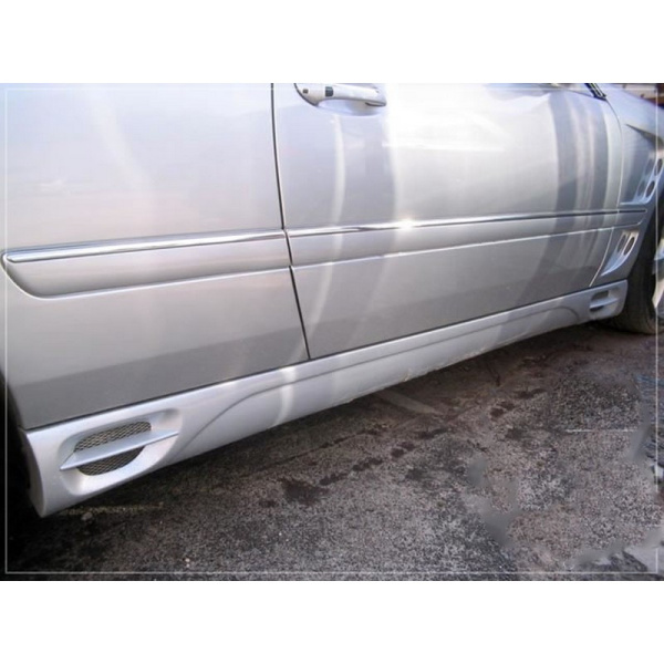 Пластиковые накладки на пороги Mercedes W210