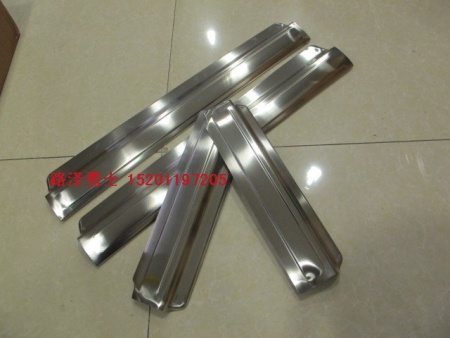 Mitsubishi Pajero Sport V3 (2009-) накладки на внутренние пороги из нержавеющей стали, к-кт 4 шт.