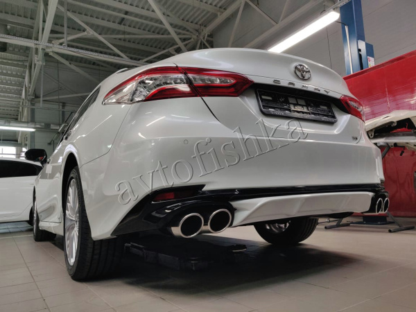 Toyota Camry XV70 (2017- н.в) Накладка на задний бампер HEMMES
