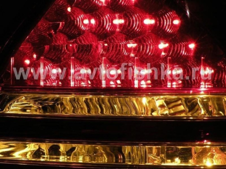 Mercedes C-class W203 (04-) фонари задние светодиодные красно-тонированные, дизайн W220, комплект 2 шт.