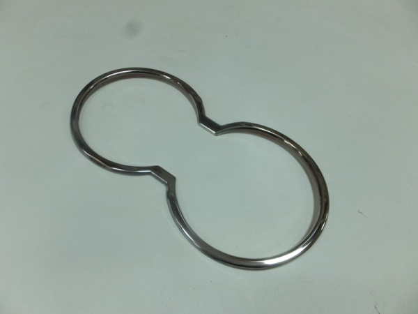 Hyundai ix35 (10–13) Окантовка на подстаканник, нерж.