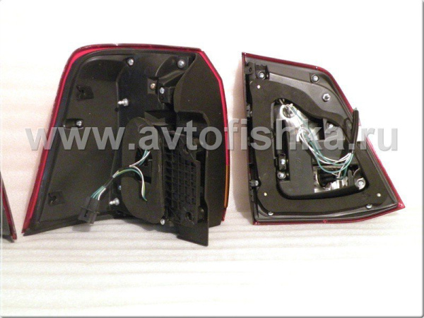 Toyota Land Cruiser 200 (2008-) фонари задние светодиодные красно-тонированные, дизайн Lexus LX570, комплект лев.+прав.