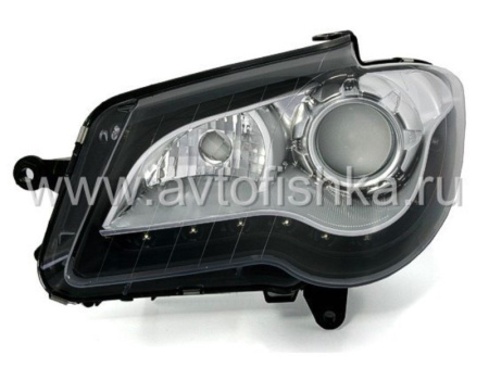 Volkswagen Touran (07-) фары передние черные, со светящимися ободками, комплект 2 шт.
