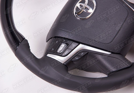 Toyota Land Cruiser LC 200 2007 - 2012 Руль черный с изгибом