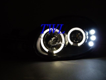 Dodge Neon (00-02) передние линзовые фары черные, со светодиодной подсветкой, комплект 2 шт.