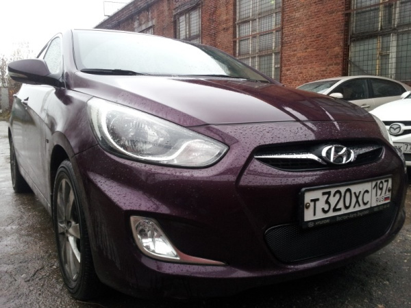 Hyundai Solaris (10–13) Защита радиатора Premium, чёрная