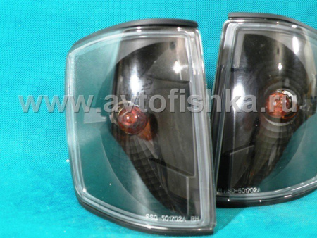 Mercedes W201 (82-93) 190E 190D поворотники черные прозрачные, комплект 2 шт.