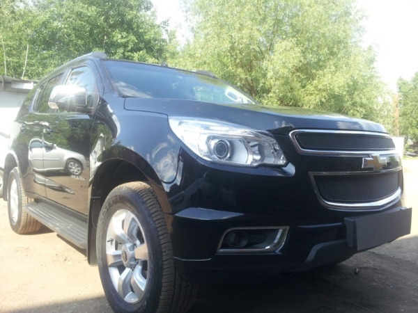 Chevrolet TrailBlazer (12–16) Защита радиатора Premium, чёрная, 2 части