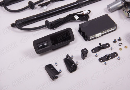 Toyota Land Cruiser LC 300 2021 - н.в. Доводчики багажника