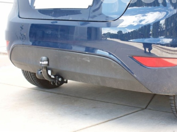 Ford Fiesta (09–) Фаркоп (тягово-сцепное устройство)