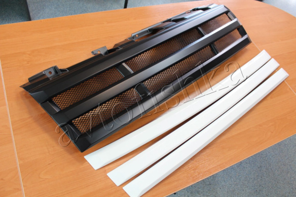 Mitsubishi Pajero 4 (06 – 15) решетка радиатора BROOMER Design