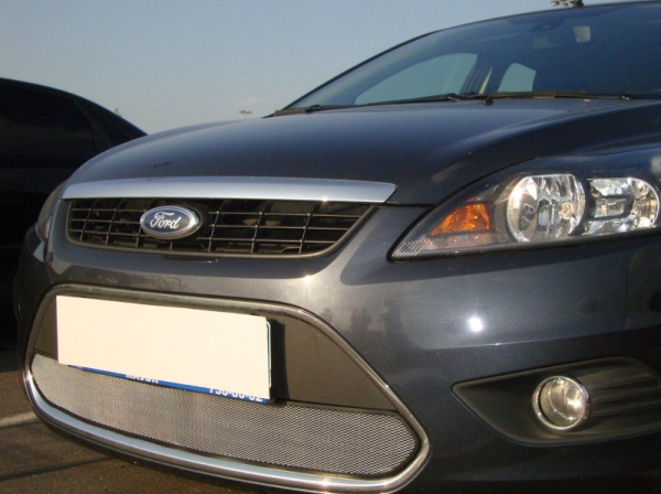 Ford Focus (08–10) Защита радиатора, хром