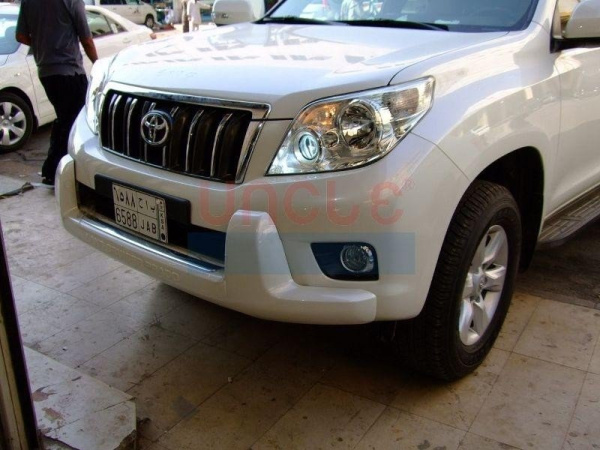 Toyota Land Cruiser Prado 150 (2009-) накладка на передний бампер пластиковая, под покраску.