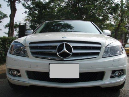 Mercedes C-class W204 (08-) 4 дв. седан решетка радиатора серебристая со звездой, дизайн CL-class, 3 ламели.