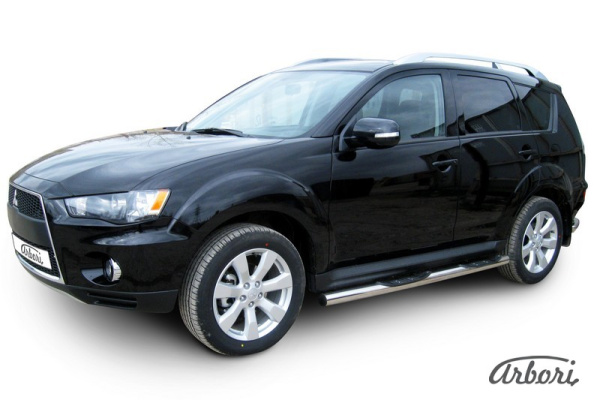 Защита штатных порогов Arbori d76 с проступями MITSUBISHI OUTLANDER XL NEW 2010-2012