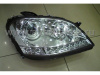 Mercedes ML W164 (05-08) фары передние линзовые хромированные, со светящимися ободками и с нижней светодиодной подсветкой, с мотором электрокорректора, комплект 2 шт.