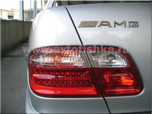 Mercedes E W210 (95-02) фонари задние светодиодные красно-белые, комплект лев.+ прав.