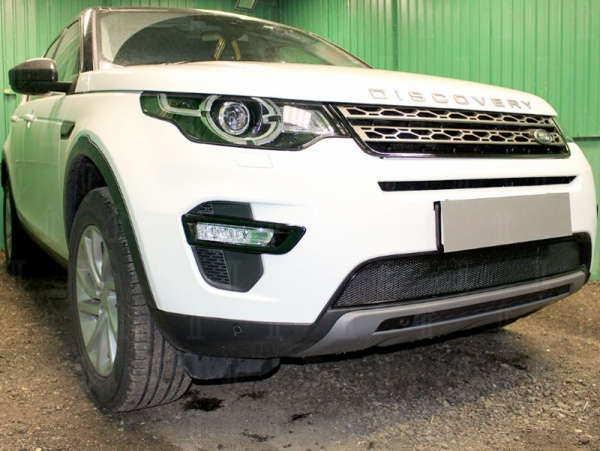 Land Rover Discovery (15–) Защита радиатора Premium, чёрная