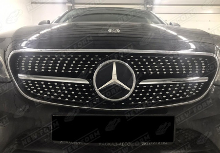 Mercedes-Benz E-Klasse W213 2016 - 2020 Решетка радиатора Diamond Sport серебристая