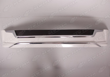 Toyota Land Cruiser LC 200 (2 рестайлинг) 2015 - н.в. Обвес Executive Lounge белый перламутр Toyota Land Cruiser 200 рестайлинг.