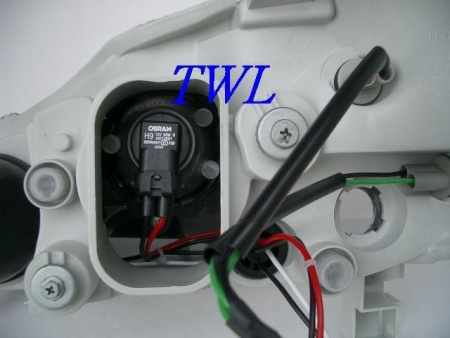 Toyota Corolla Altis (01-04) USA передние фары линзовые хромированные, со светящимися ободками, комплект 2 шт.