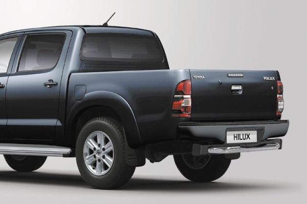 Toyota Hilux (09–/12–) Защита задняя ступень 76 мм