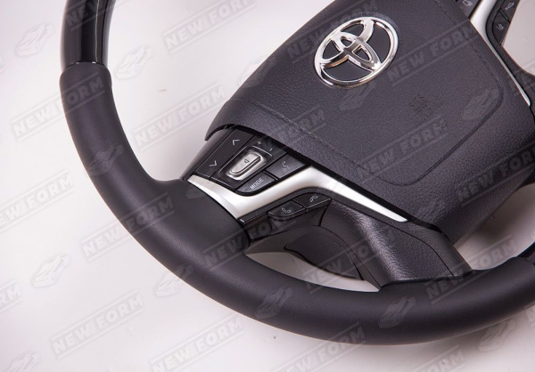 Toyota Land Cruiser LC 200 2007 - 2012 Руль черный глянец