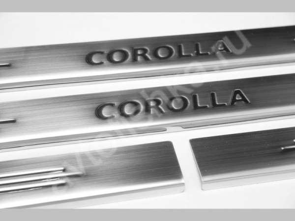 Toyota Corolla (2002-) накладки на пороги из нержавеющей стали, 4 шт.