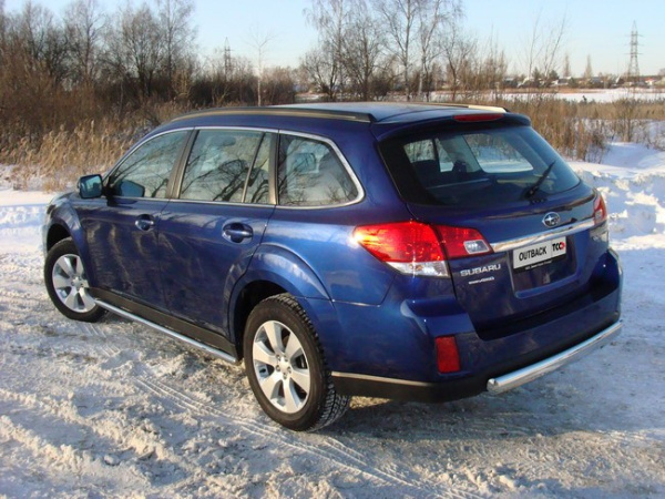 Subaru Outback (09–) Пороги труба 50,8 мм