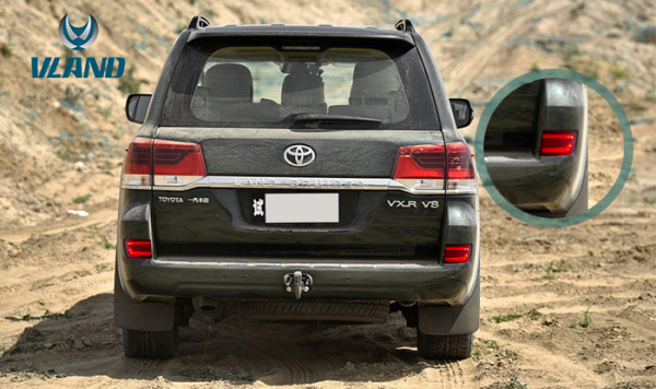 Toyota Land Cruiser 200 (15 – н.в.) светодиодные фонари (катафоты) в бампер, черный