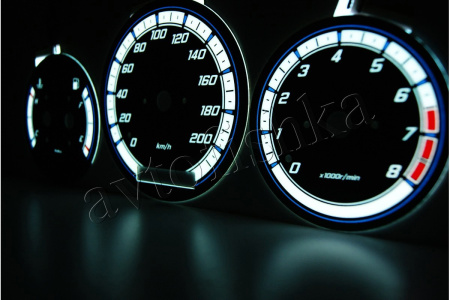 Mazda MPV светодиодные шкалы (циферблаты) на панель приборов