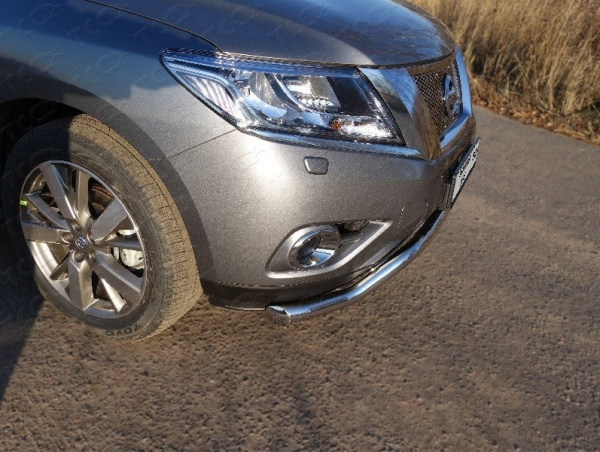 Nissan Pathfinder (14–) Решетка радиатора верхняя (лист)