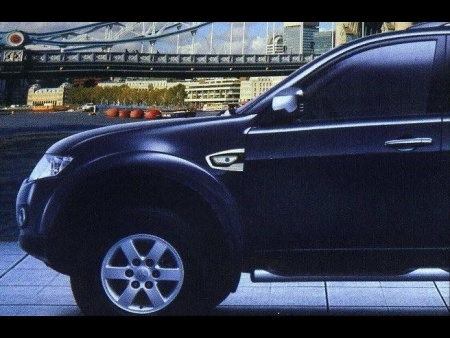 Mitsubishi Pajero Sport (08-) повторители поворотов с декоративными хромированными рамками, комплект 2 шт.