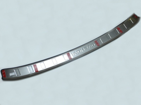 Nissan Qashqai (14–) Накладка на задний бампер, нерж., с логотипом