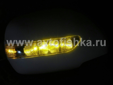 Toyota Land Cruiser Prado 120 (02-09) накладки на боковые зеркала белые или под покраску, со светодиодными поворотниками, комплект 2 шт.