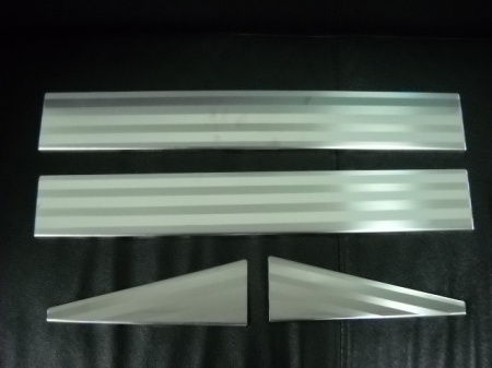 Land Rover Freelander 2 (07-) накладки порогов дверных проемов из нержавеющей стали, комплект 4 шт.